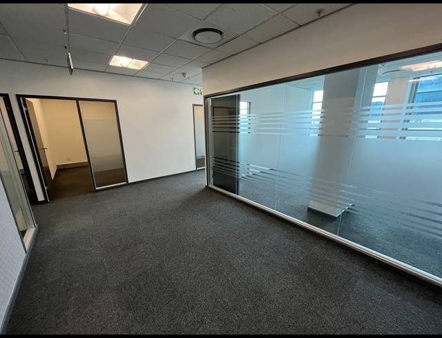 339M² OFFICE TO LET IN FORESHORE